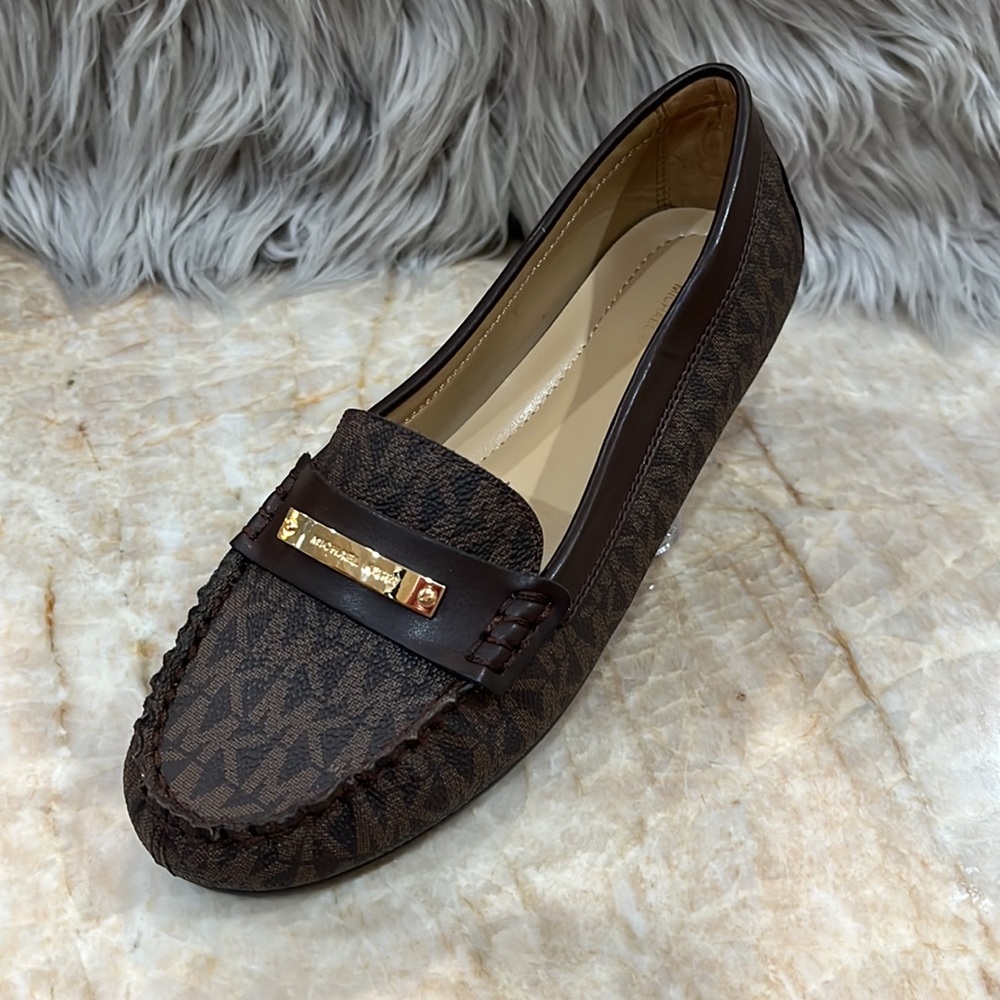 Michael by Michael Kors Everett Leather Loafers for Women. NEW
